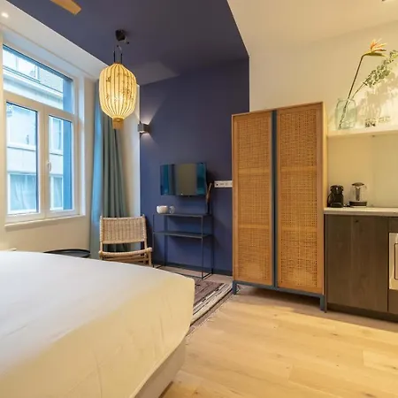Shway - The Blue Parrot Apartment Antwerp